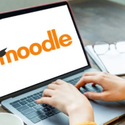 MOODLE